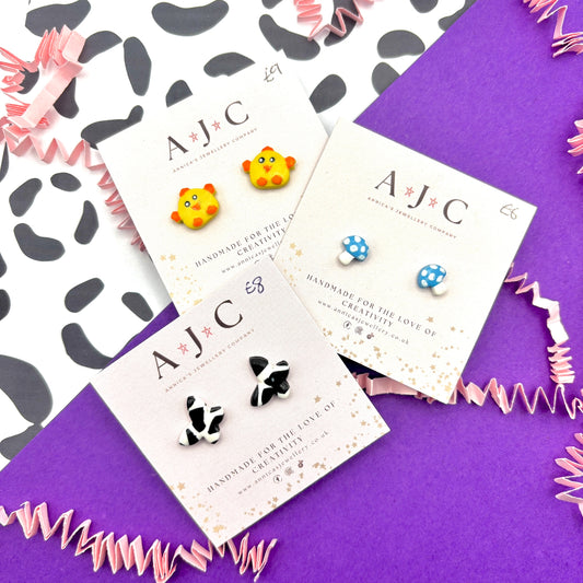 Wild Wonders STUDS Mystery Box