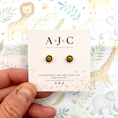 Micro Lion Stud